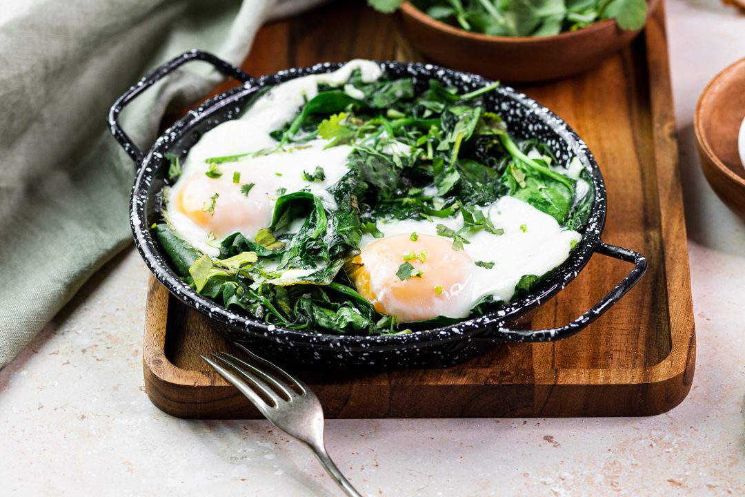 Eggs with spinach